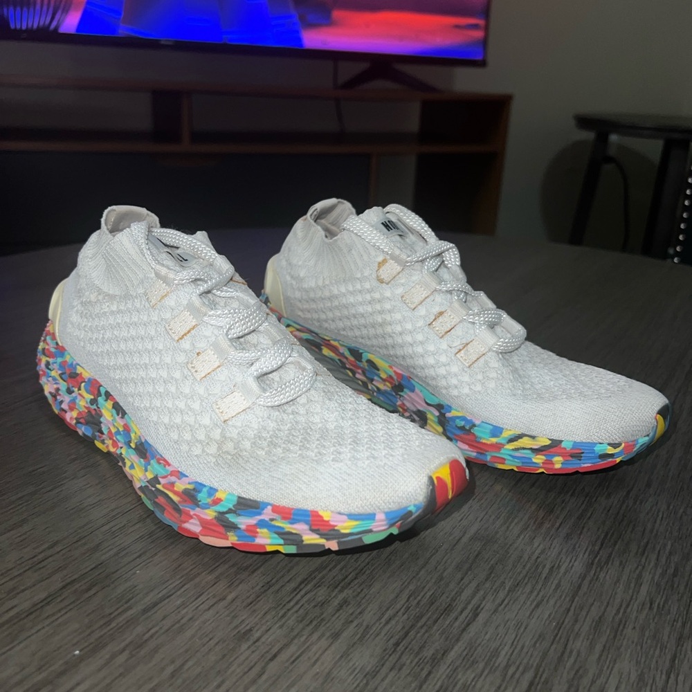 NOBULL White Athletic Shoes with Multicolor Sole